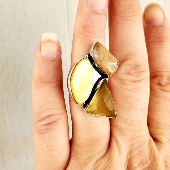 New Yellow Agate & Mother of Pearl 925 Silver Ring. - Picture 4 of 8